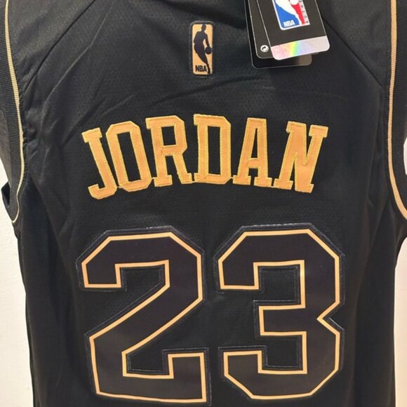 Chicago Bulls Michael Jordan # 23 Jersey Black/Gold , Unisex - Picture 10 of 12